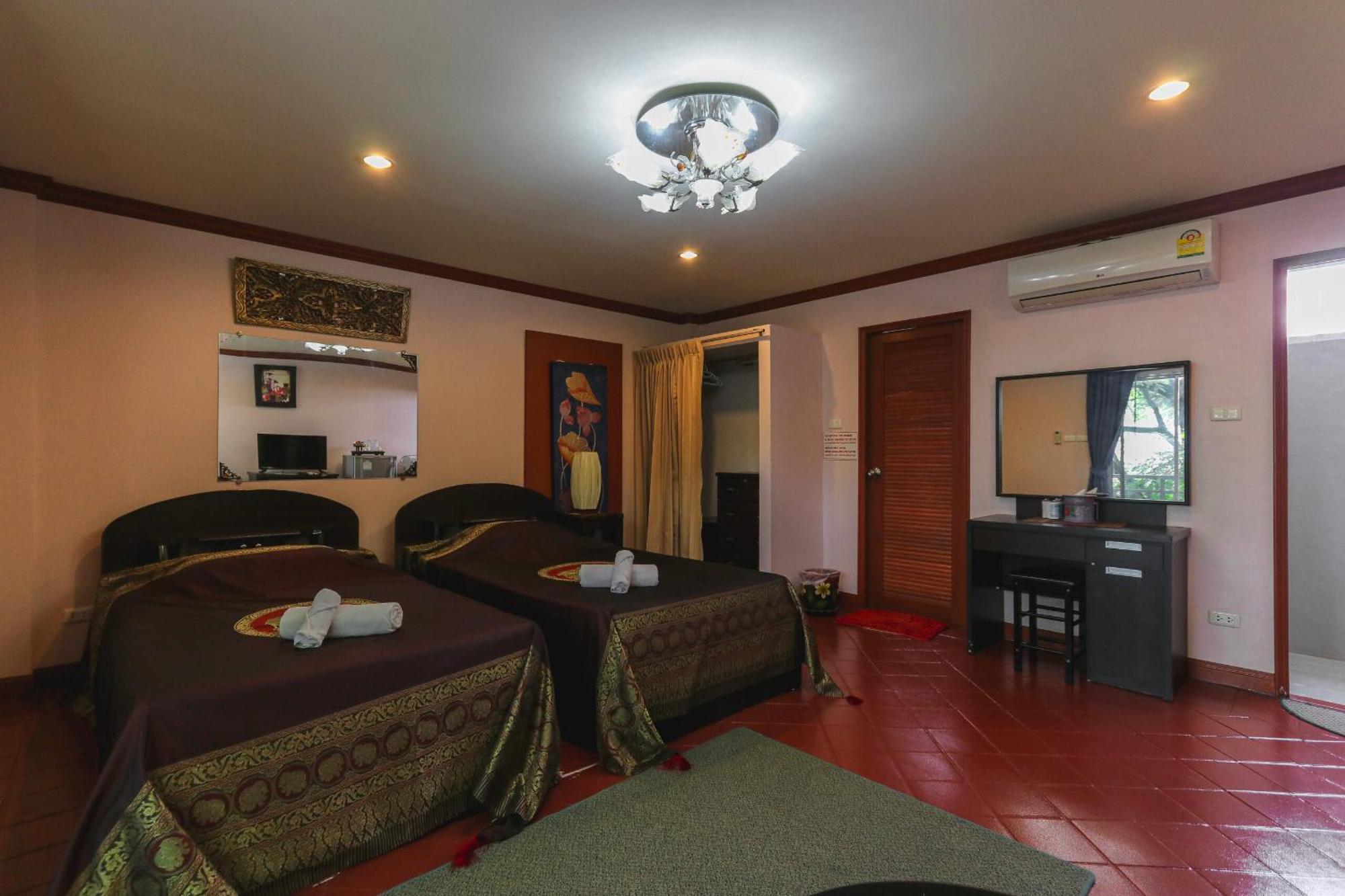 Hotel The Phen House Hua Hin Esterno foto