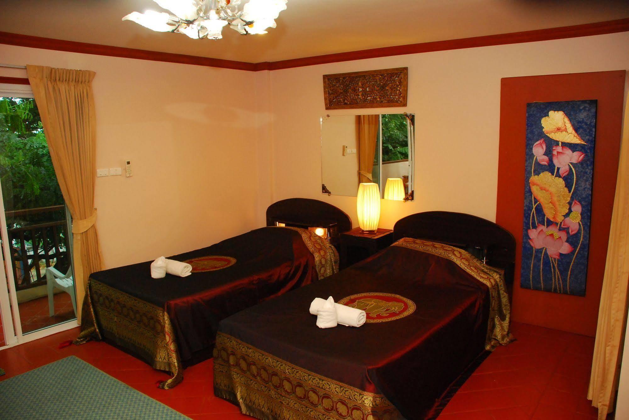 Hotel The Phen House Hua Hin Esterno foto