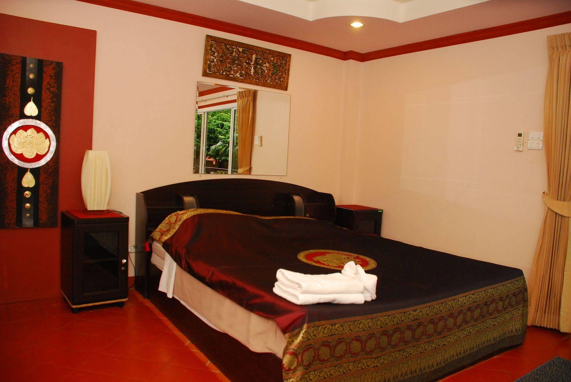 Hotel The Phen House Hua Hin Esterno foto