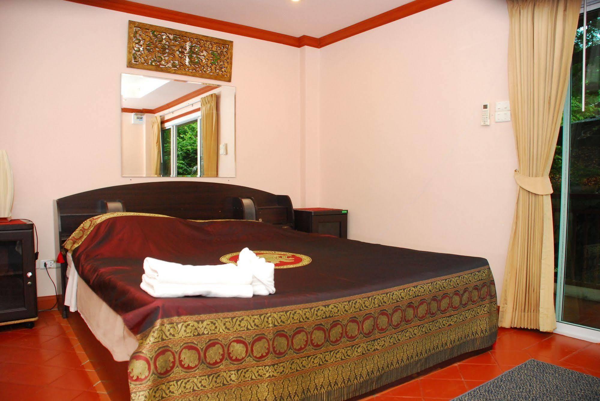 Hotel The Phen House Hua Hin Esterno foto